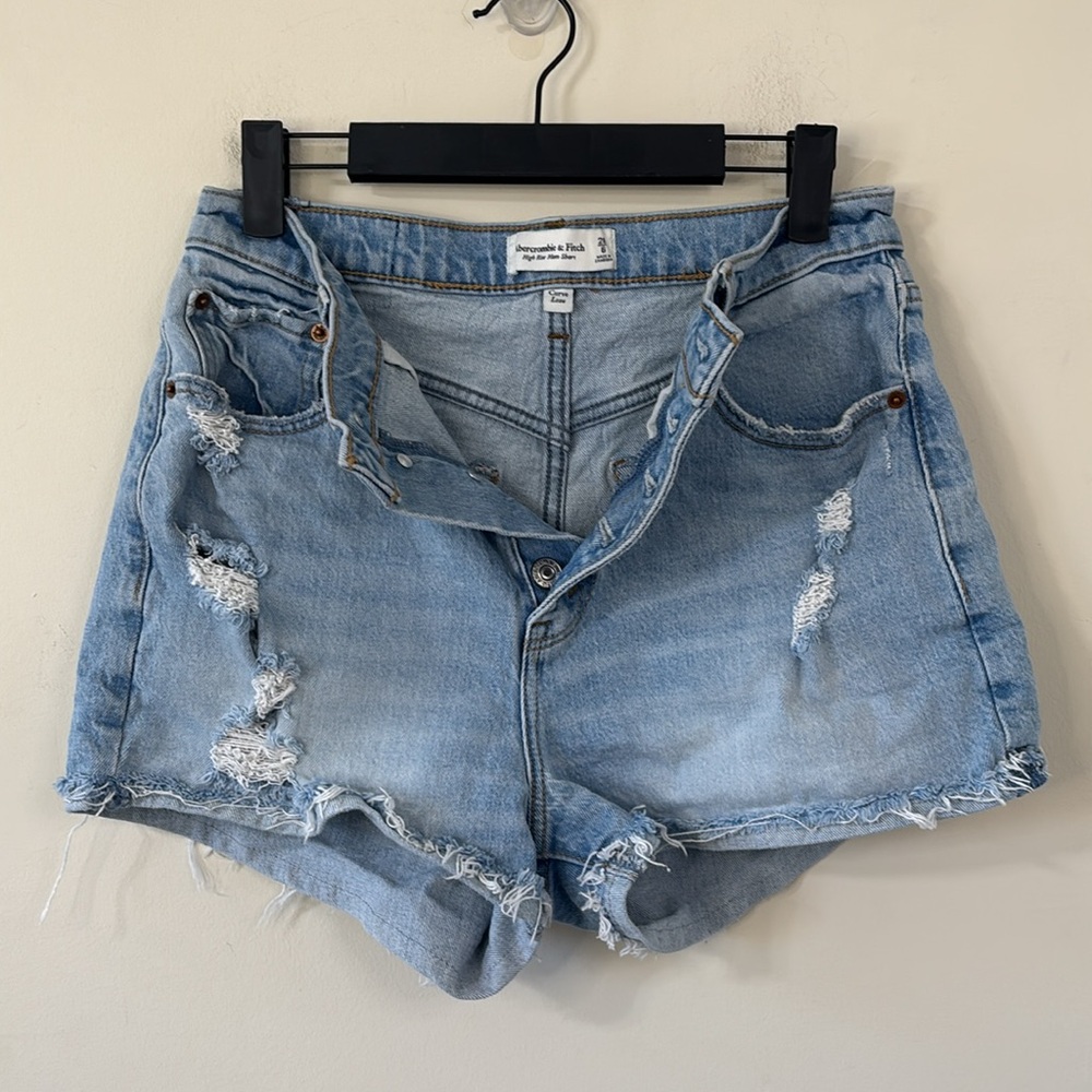 Abercrombie & Fitch Curve Love High Rise Mom Short Size 28 - Picture 3 of 6